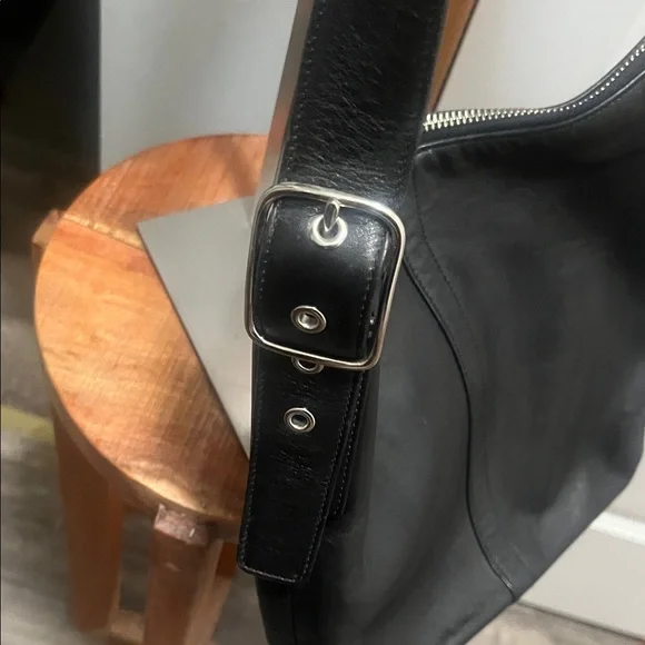 Vintage Coach Legacy crossbody - Picture 2 of 15